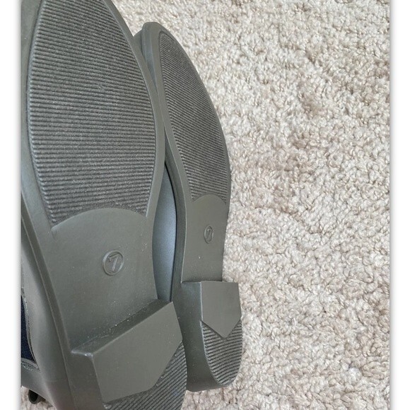 Target Women's Chelsea Rain Boots Military Green Khaki Size 7 Waterproof - Picture 9 of 9